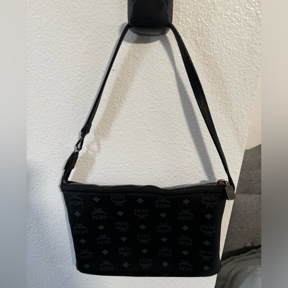 MCM Liz Shopper zip pouch